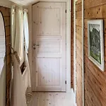 Gorgeous In With Kitchen Feriehus