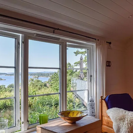 Gorgeous In Faervik With Kitchen * Veden